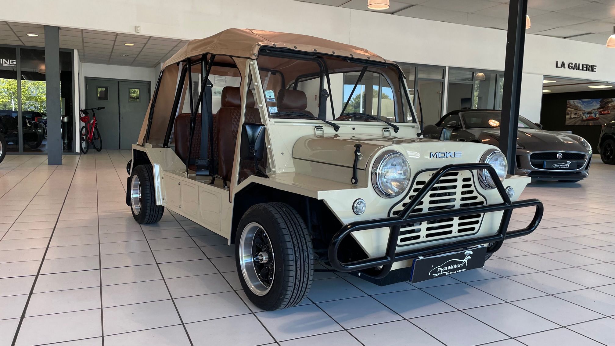 Austin mini-moke